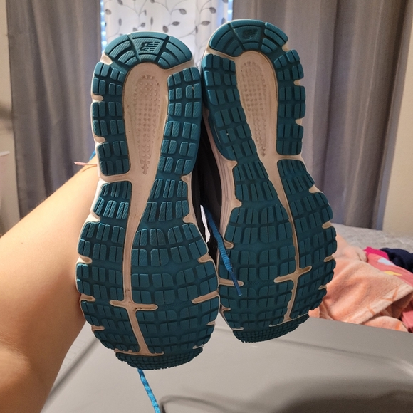 New Balance Tech Ride - Picture 3 of 3